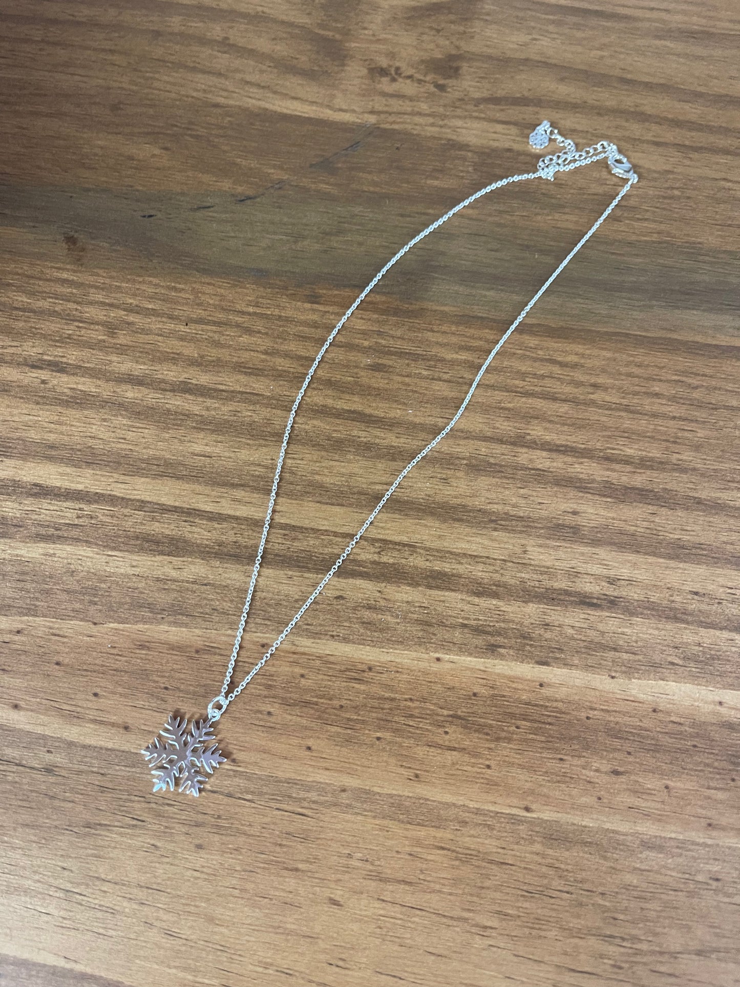 Necklace - Silver Snowflake - The Scented Market