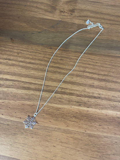 Necklace - Silver Snowflake - The Scented Market 